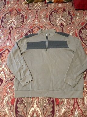 Calvin Klein Men's Half-Zip Pullover Sweater - Gray with Dark Gray Stripe